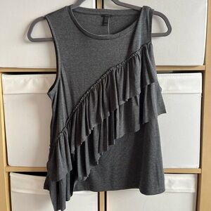 🆕 NWT Gray Ruffled Sleeveless Top